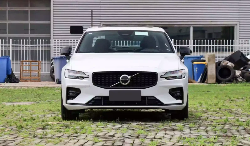 Imgi 4 volvo s60 2024 appearance 2