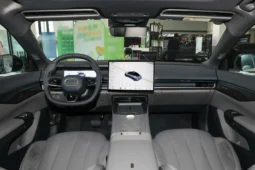 
										Lynk & Co 07 EM-P full									